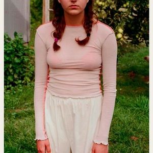 Baserange VEIN ORGANIC LONG SLEEVE COTTON
TEE - LAUT PINK